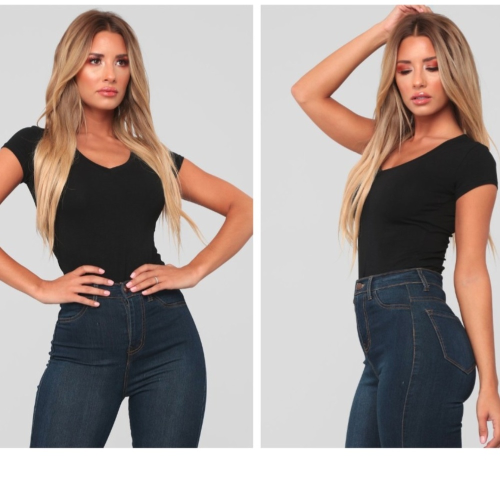 Fashion Nova Lily V neck top M Black shirt